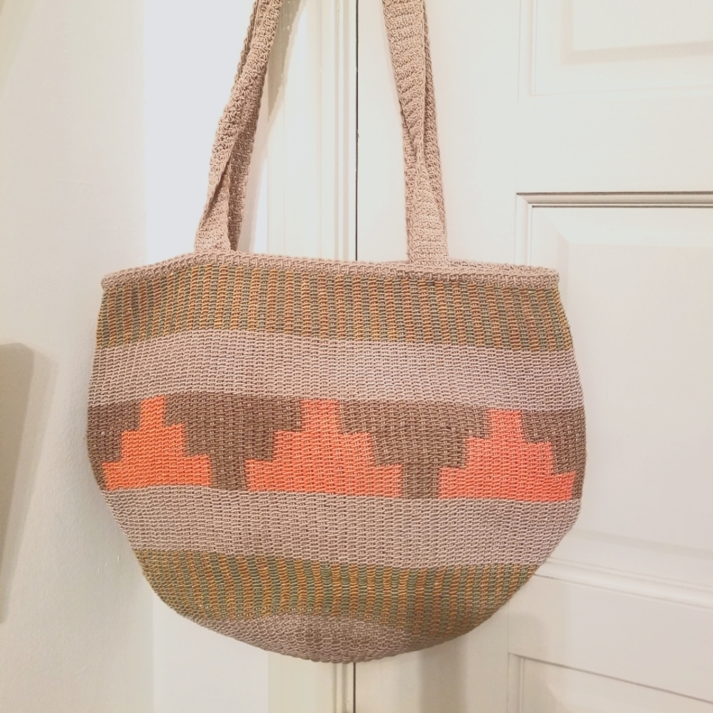 Vintage Stone Mountain woven bag